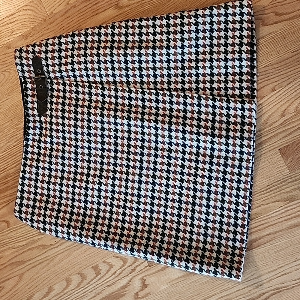 NWOR Boden Navy and White Houndstooth Mini Skirt
